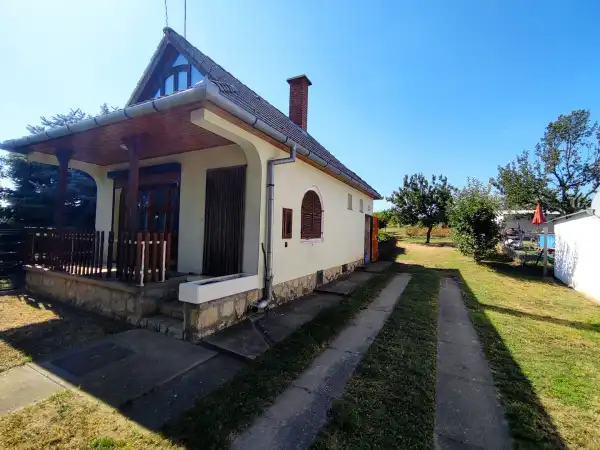 Eladó nyaraló, Lánycsók 2 szoba 36 m² 15 M Ft