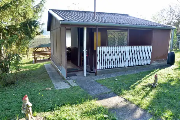 Eladó nyaraló, Nagymaros 1 szoba 20 m² 24 M Ft