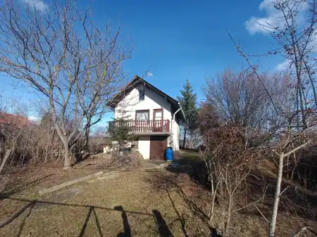 eladó nyaraló, Oroszlány