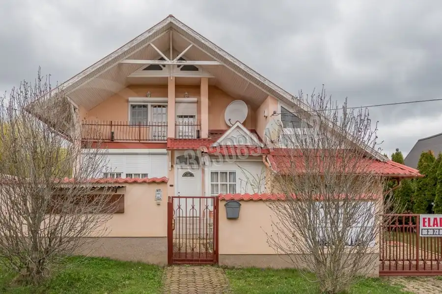 eladó nyaraló, Parádsasvár