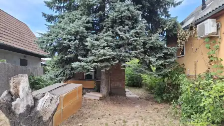 Eladó nyaraló, Sülysáp 1 szoba 44 m² 15 M Ft