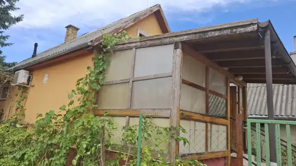 Eladó nyaraló, Sülysáp 1 szoba 38 m² 25 M Ft