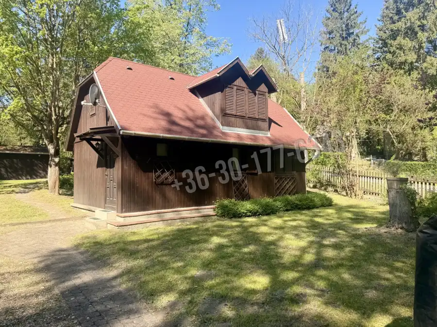 eladó nyaraló, Tata