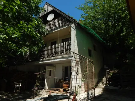 eladó nyaraló, Tatabánya