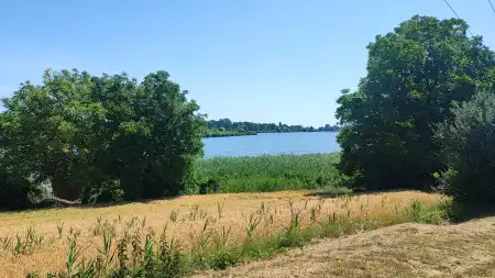eladó nyaraló, Valkó