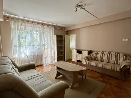 eladó panel lakás, Aszód