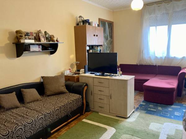 eladó panel lakás, Balassagyarmat