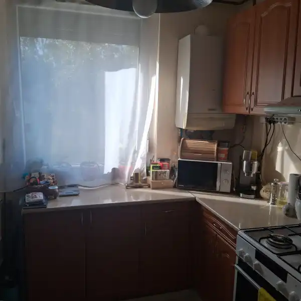 Eladó panel lakás, Békéscsaba 2 szoba 48 m² 32 M Ft