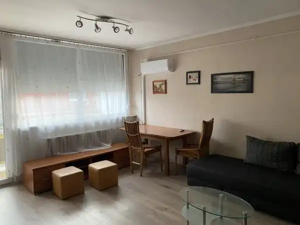 Eladó panel lakás, Békéscsaba 2 szoba 55 m² 20.5 M Ft