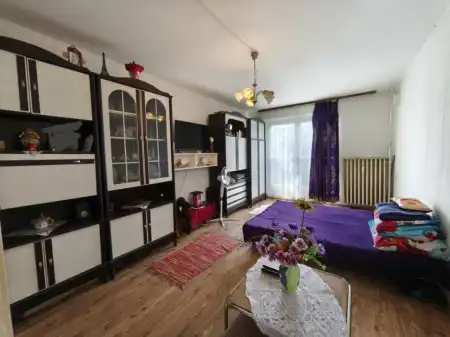 Eladó panel lakás, Budapest, III. kerület 2 szoba 57 m² 57.99 M Ft