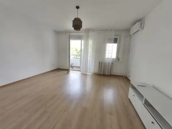 Eladó panel lakás, Budapest, III. kerület 2 szoba 54 m² 71.48 M Ft