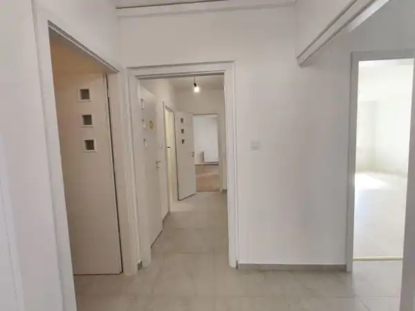 Eladó panel lakás, Budapest, III. kerület 3 szoba 85 m² 138 M Ft