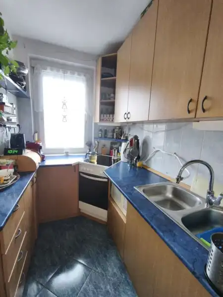 Eladó panel lakás, Budapest, III. kerület 2 szoba 52 m² 75 M Ft