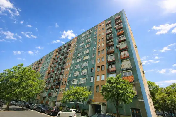 Eladó panel lakás, Budapest, III. kerület 1+2 szoba 57 m² 63.9 M Ft