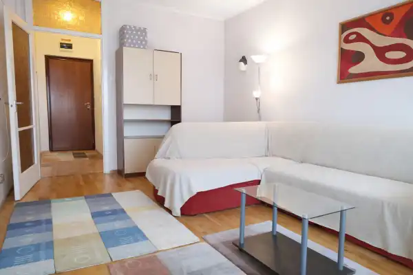 Eladó panel lakás, Budapest, IV. kerület 2 szoba 68 m² 82 M Ft