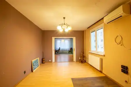 eladó panel lakás, Budapest, XV. kerület