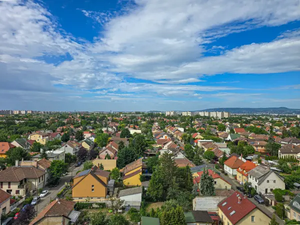 Eladó panel lakás, Budapest, XV. kerület 1+2 szoba 55 m² 56 M Ft