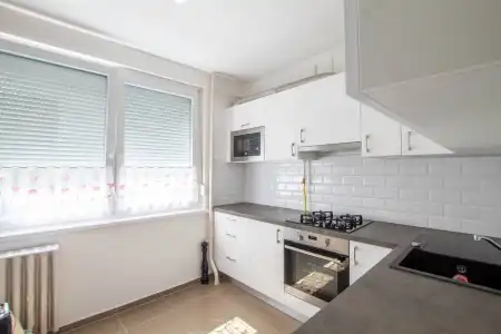 Eladó panel lakás, Budapest, XVIII. kerület 1+2 szoba 59 m² 62.9 M Ft