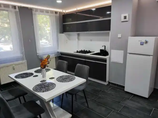 Eladó panel lakás, Budapest, XX. kerület 2 szoba 70 m² 69.9 M Ft