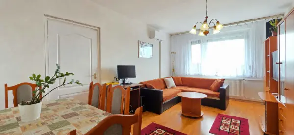 Eladó panel lakás, Budapest, XXI. kerület 2+1 szoba 61 m² 60.99 M Ft + Áfa