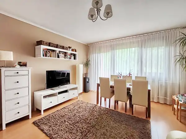 Eladó panel lakás, Budapest, XXI. kerület 2+1 szoba 64 m² 61.99 M Ft