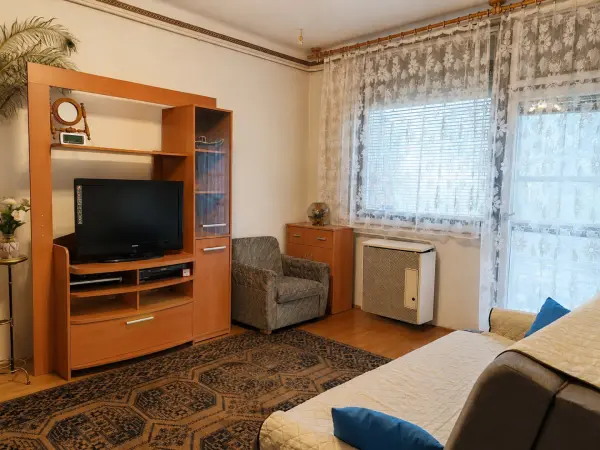Eladó panel lakás, Budapest, XXI. kerület 2+1 szoba 64 m² 69.9 M Ft
