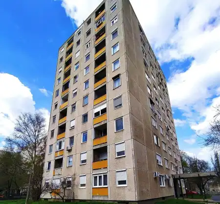 eladó panel lakás, Debrecen