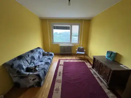 Eladó panel lakás, Dunaújváros 2 szoba 52 m² 25.5 M Ft
