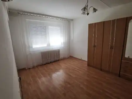 eladó panel lakás, Dunaújváros