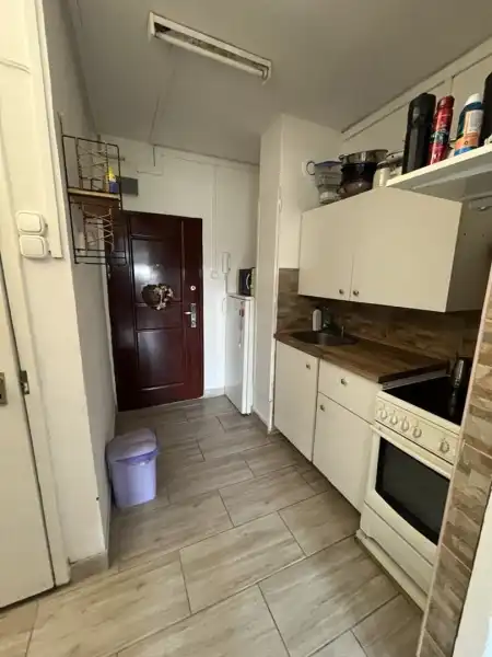 Eladó panel lakás, Dunaújváros 1 szoba 31 m² 24.9 M Ft