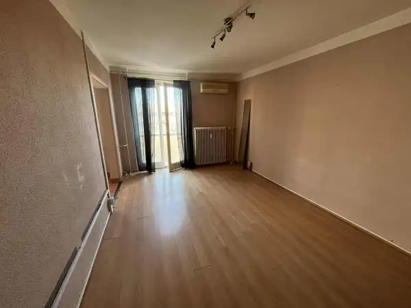 Eladó panel lakás, Dunaújváros 1 szoba 35 m² 24.9 M Ft