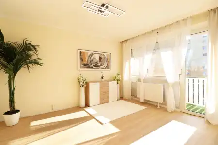 eladó panel lakás, Dunaújváros