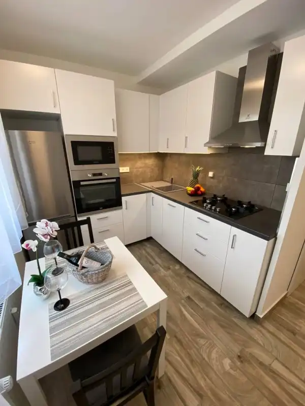 Eladó panel lakás, Dunaújváros 1+1 szoba 44 m² 40 M Ft