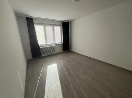 Eladó panel lakás, Dunaújváros 1+1 szoba 34 m² 28.7 M Ft