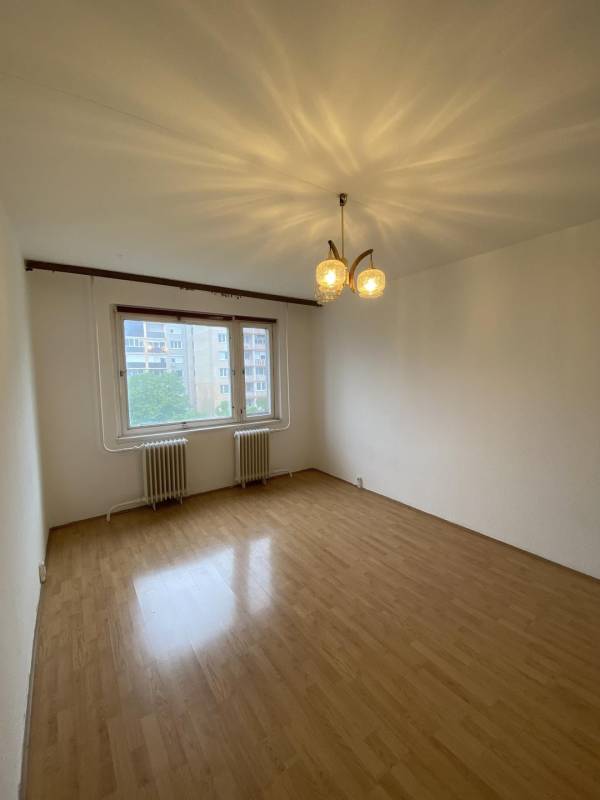 eladó panel lakás, Dunaújváros