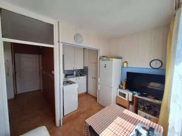 Eladó panel lakás, Dunaújváros 1 szoba 35 m² 24.3 M Ft