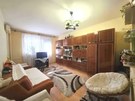 eladó panel lakás, Dunaújváros