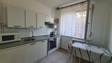 Eladó panel lakás, Dunaújváros 1+1 szoba 47 m² 33.7 M Ft