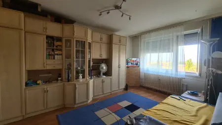 eladó panel lakás, Dunaújváros