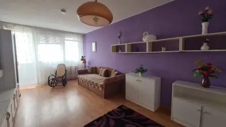 Eladó panel lakás, Dunaújváros 2 szoba 52 m² 28.7 M Ft