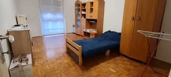 Eladó panel lakás, Dunaújváros 1+1 szoba 44 m² 25.5 M Ft