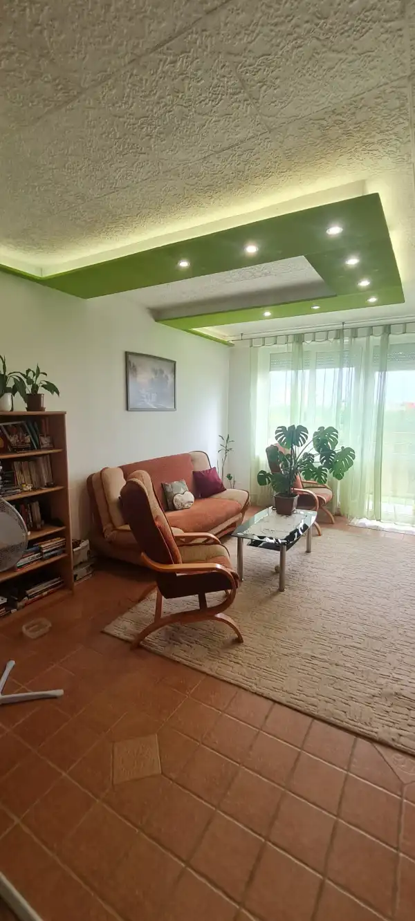 Eladó panel lakás, Dunaújváros 3 szoba 61 m² 32.9 M Ft