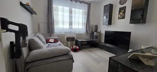 Eladó panel lakás, Dunaújváros 2 szoba 53 m² 41.9 M Ft