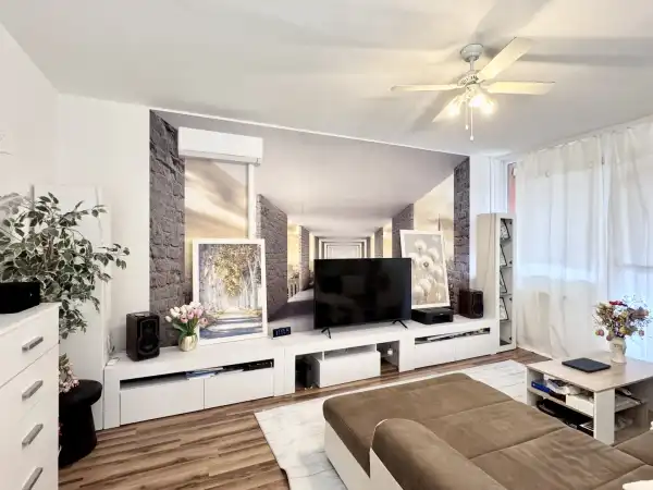 Eladó panel lakás, Eger 2 szoba 57 m² 42.9 M Ft