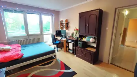 eladó panel lakás, Győr