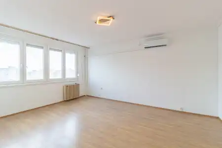 eladó panel lakás, Kecskemét