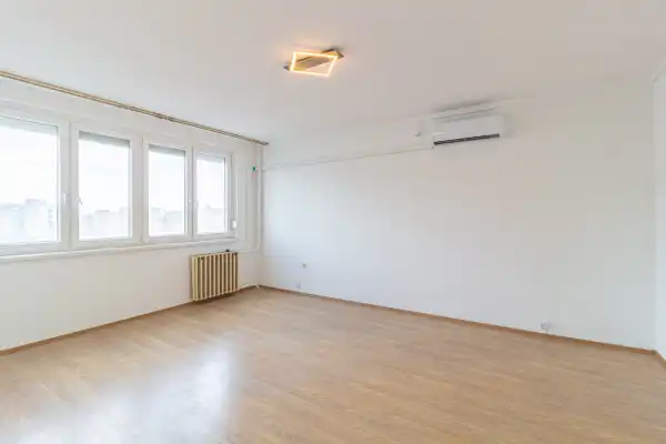 Eladó panel lakás, Kecskemét 2 szoba 55 m² 44.5 M Ft