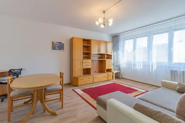 Eladó panel lakás, Kiskunfélegyháza 2 szoba 55 m² 35.5 M Ft