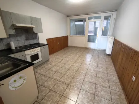 Eladó panel lakás, Mohács 3 szoba 59 m² 29.5 M Ft