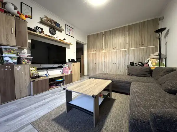 Eladó panel lakás, Mosonmagyaróvár 1+2 szoba 55 m² 39.9 M Ft Eladó panel lakás, Mosonmagyaróvár 1+2 szoba 55 m² 39.9 M Ft